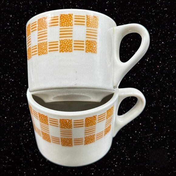 SHENANGO CHINA NEW CASTLE Mug Set Ceramic USA Yellow White 2.5”T 3.25”W Set 4 - Picture 5 of 16
